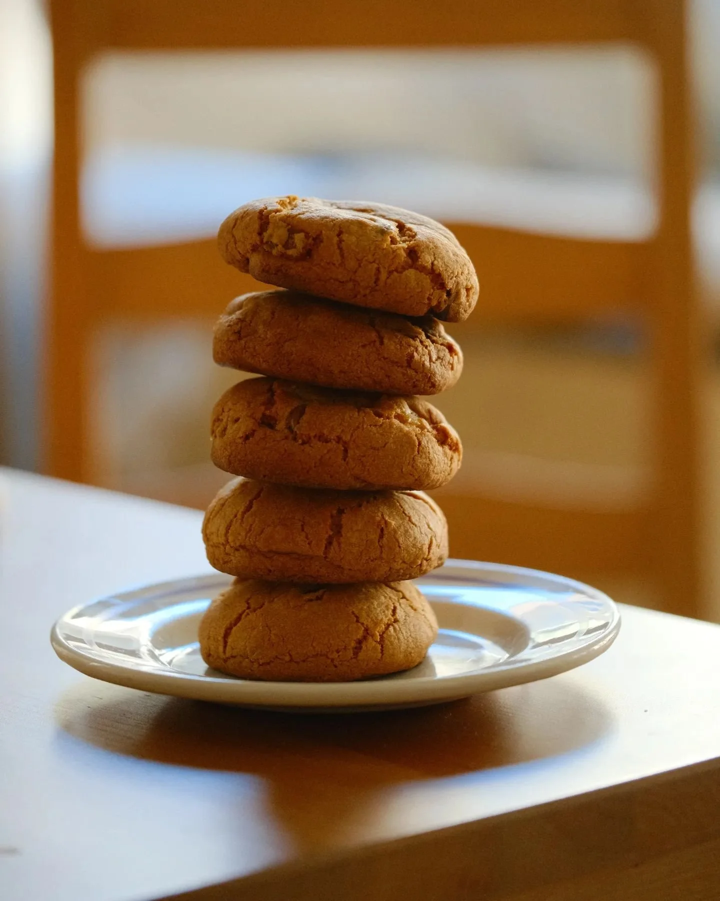Just one of those days where this is the only mountain I'm capable of climbing 

#foodphotography #cookies #xt30ii #fujixseries #photographer