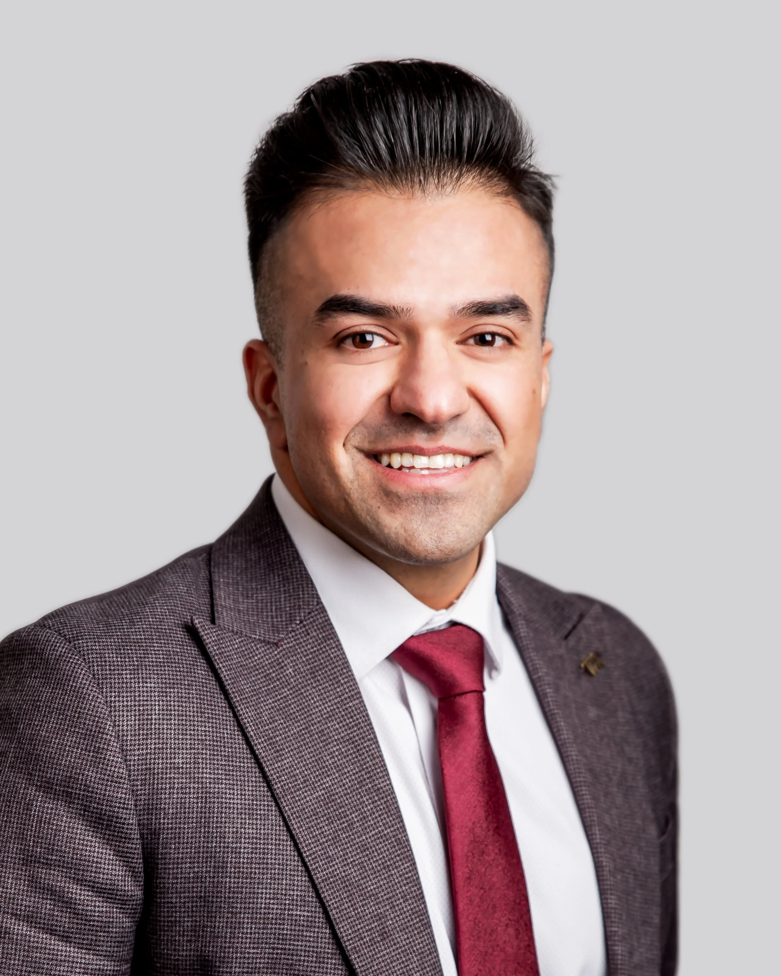 CRTLEGAL- Headshots-7 -lightbackground-crop2.jpg