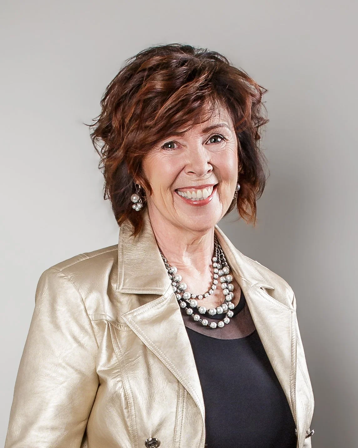 Brenda Headshot.jpg