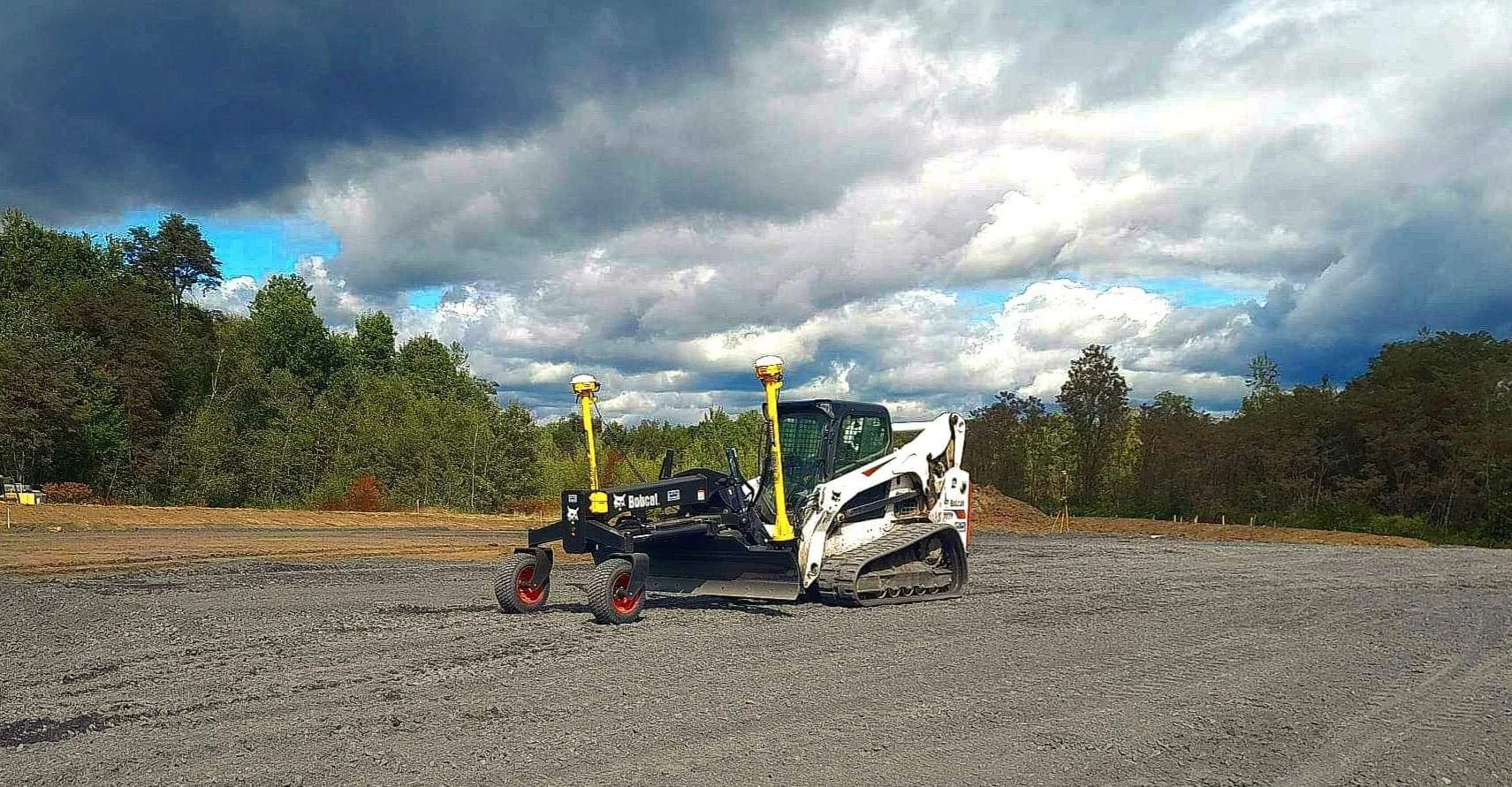 Oranssi technician working on a roof project