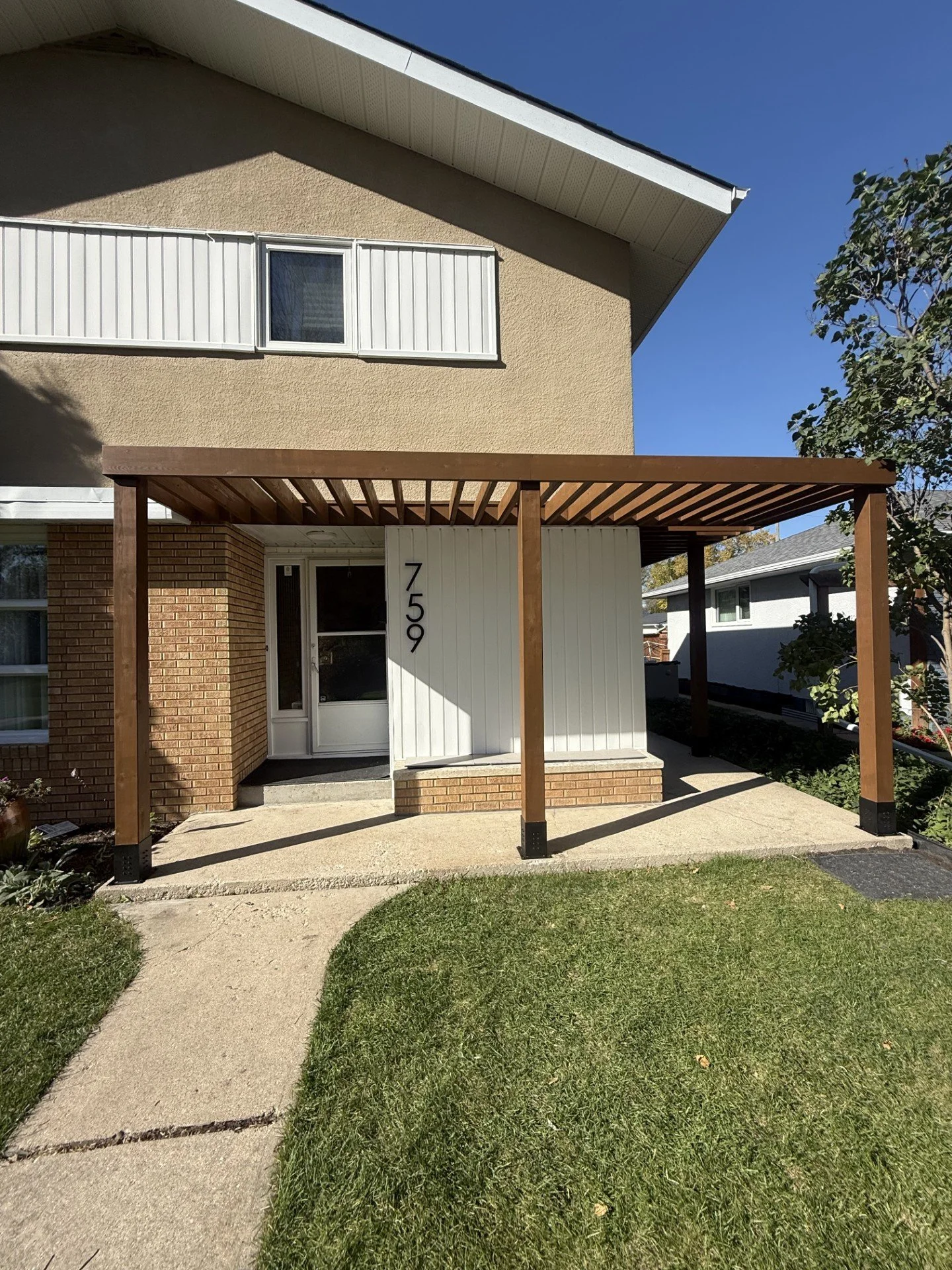 Barb pergola.jpg