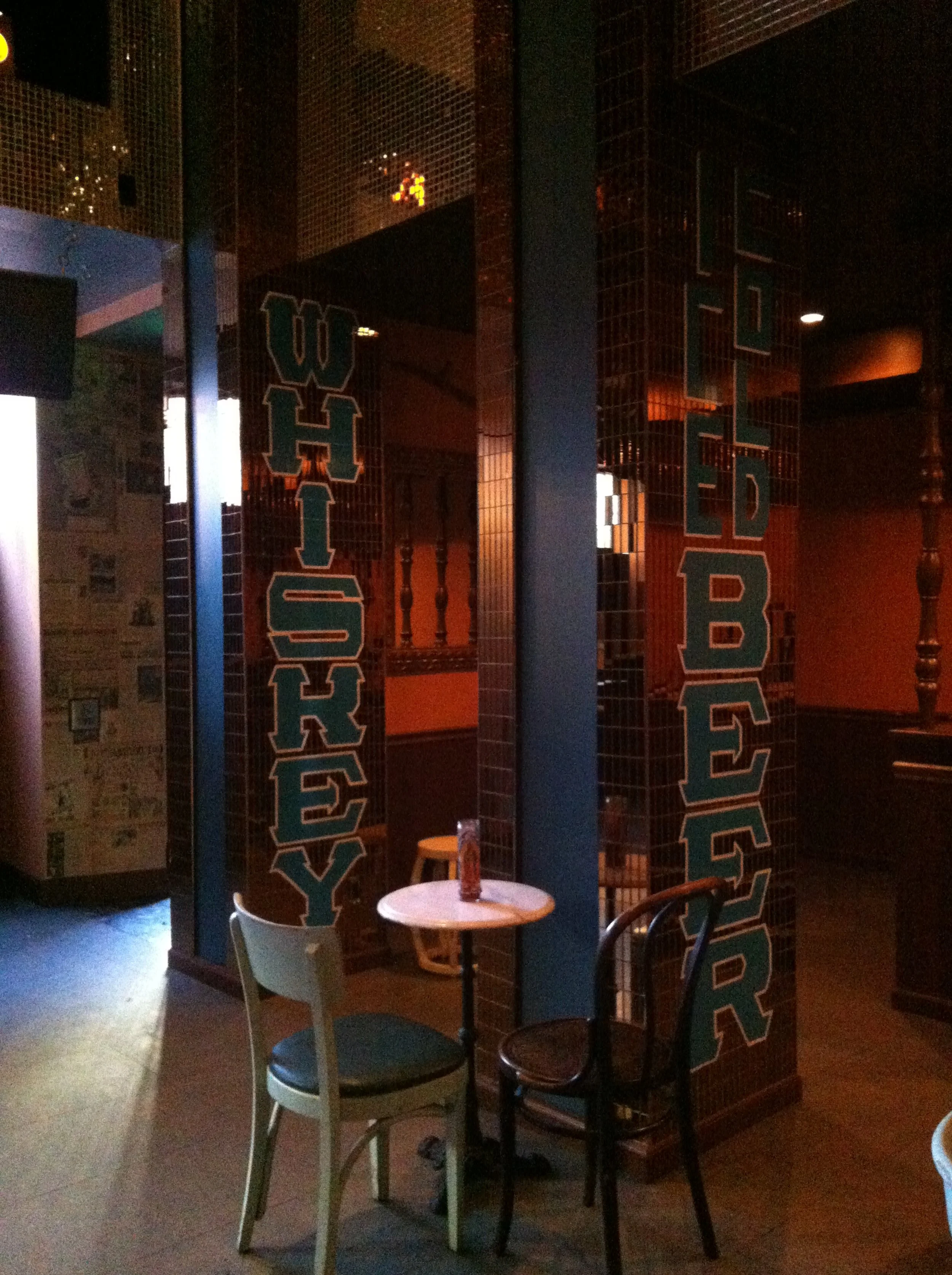 SIGN_RIO_INTERIOR_02.jpg