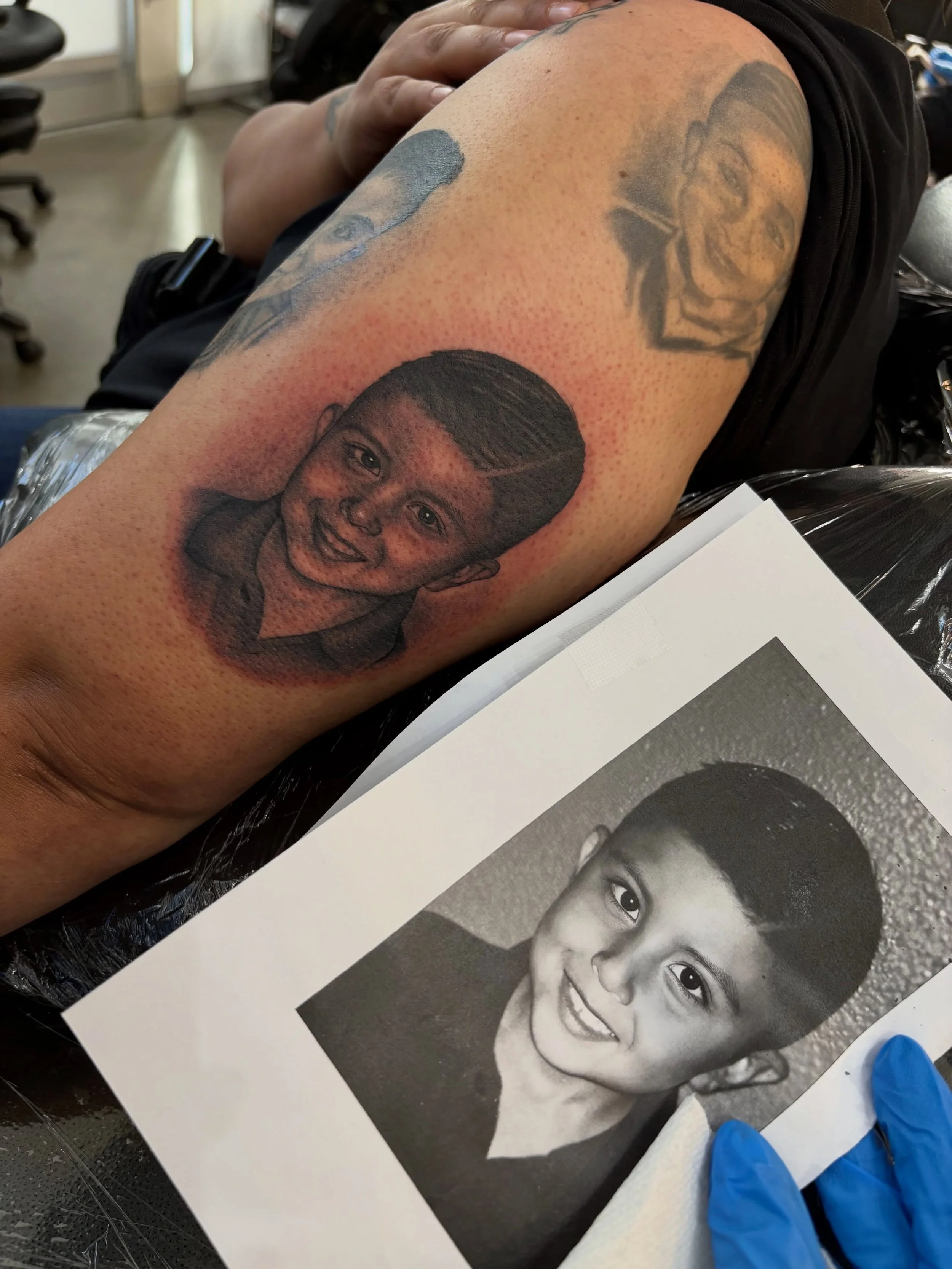 Another portrait for Ana 💗

#ladianuchistattoos #ladianuchis #portraittattoo