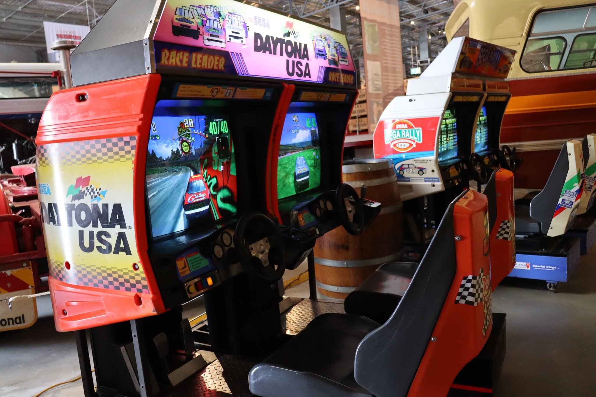💥 DAYTONA &ndash; THE ICON 💥

&ldquo;Drivers, start your engines!&rdquo; &mdash; the sound that echoed through every arcade in the &rsquo;90s as kids begged their parents for &quot;two bucks&quot; for their chance to jump behind the wheel of the mo