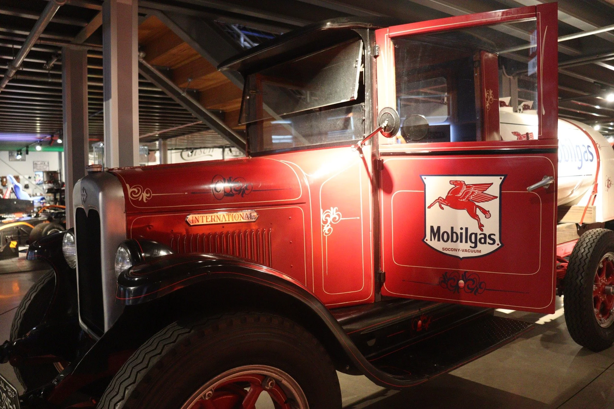 💥 MOBILGAS 💥

With fuel prices today enough to make your eyes water, it&rsquo;s remarkable to stand before a machine from a time when filling the tank may have cost only a few shillings and pence.

Now nearing 100 years old, this beautifully restor