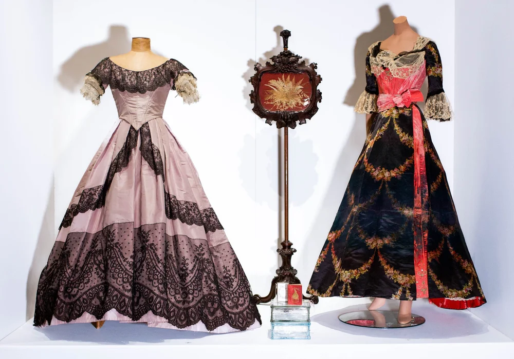 Loel Thomson Costume Collection at MOVE