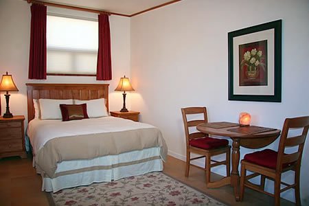oak room.jpg