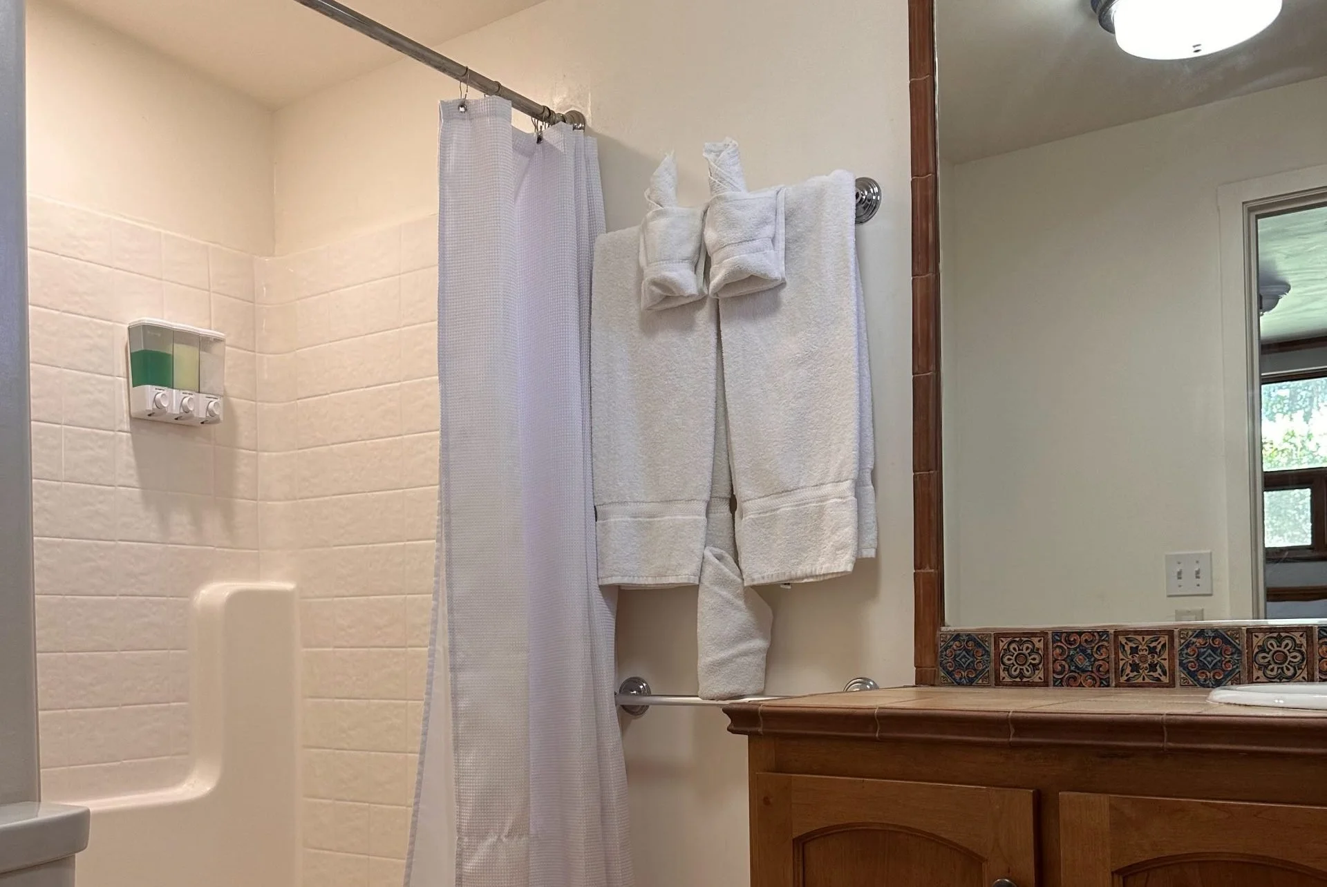 Oak-Bathroom-scaled-e1698808312382.jpg