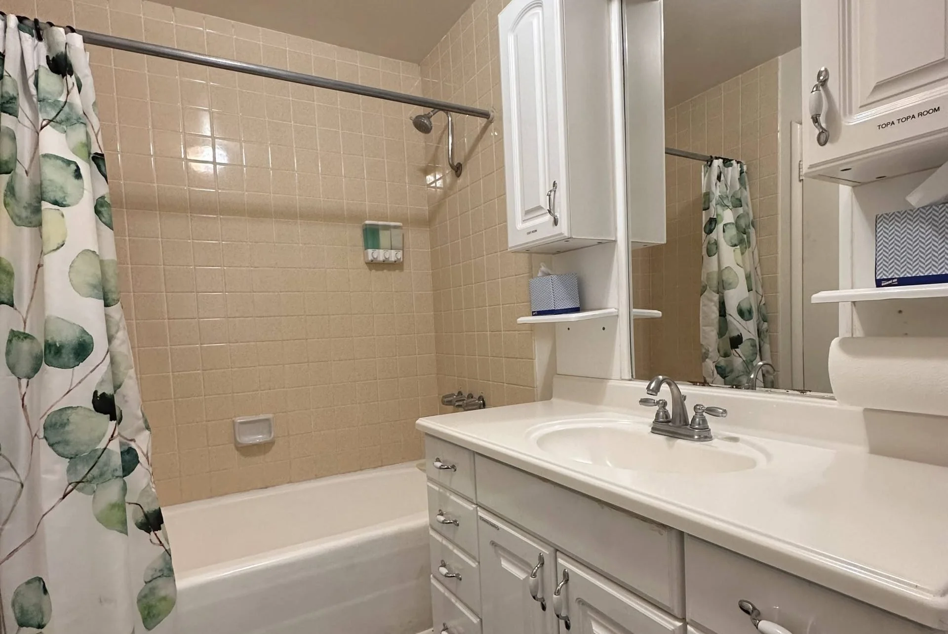 Topa-Topa-Cozy-rooms-Shared-Bath--scaled-e1698807856335 (1).jpg