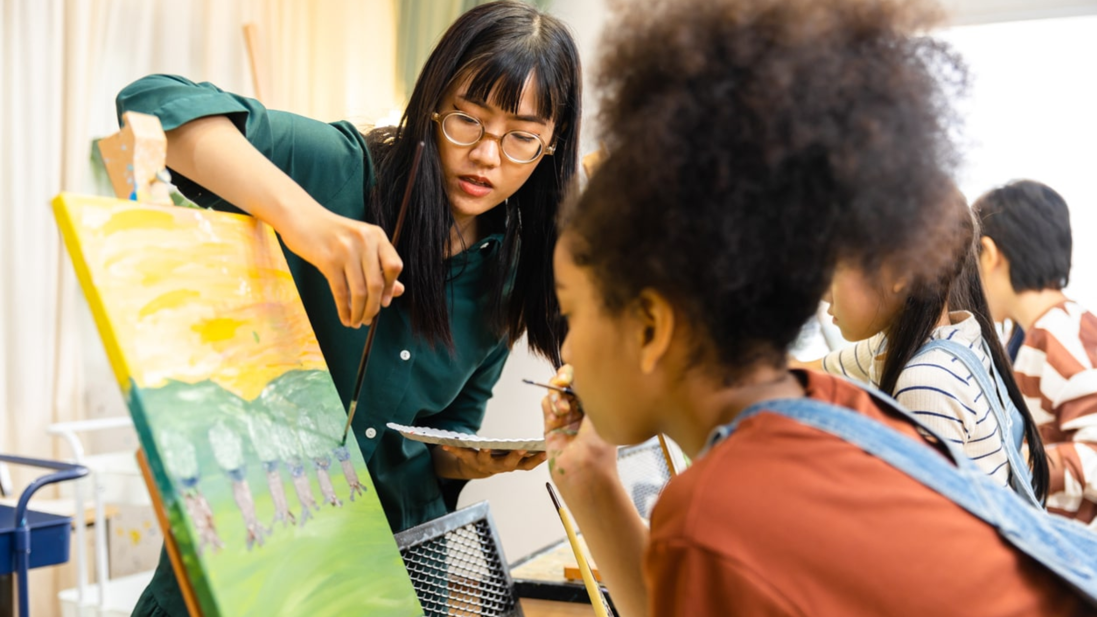How Art Therapy Can Help Families Navigate Uncertainty — Creative ... - Art Therapy Counselor Work Environments