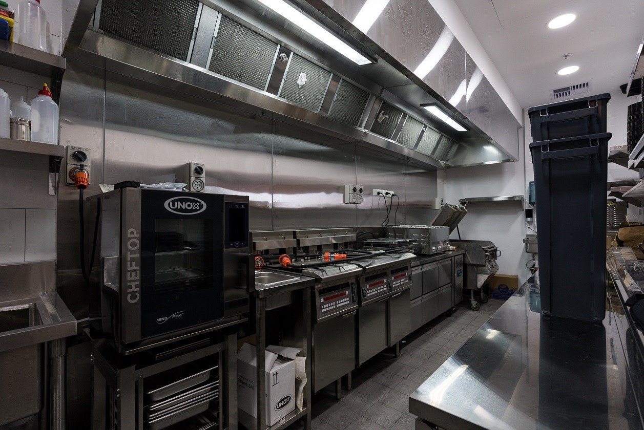 Luxe Commercial Projects Fat Jak's 9h.jpg