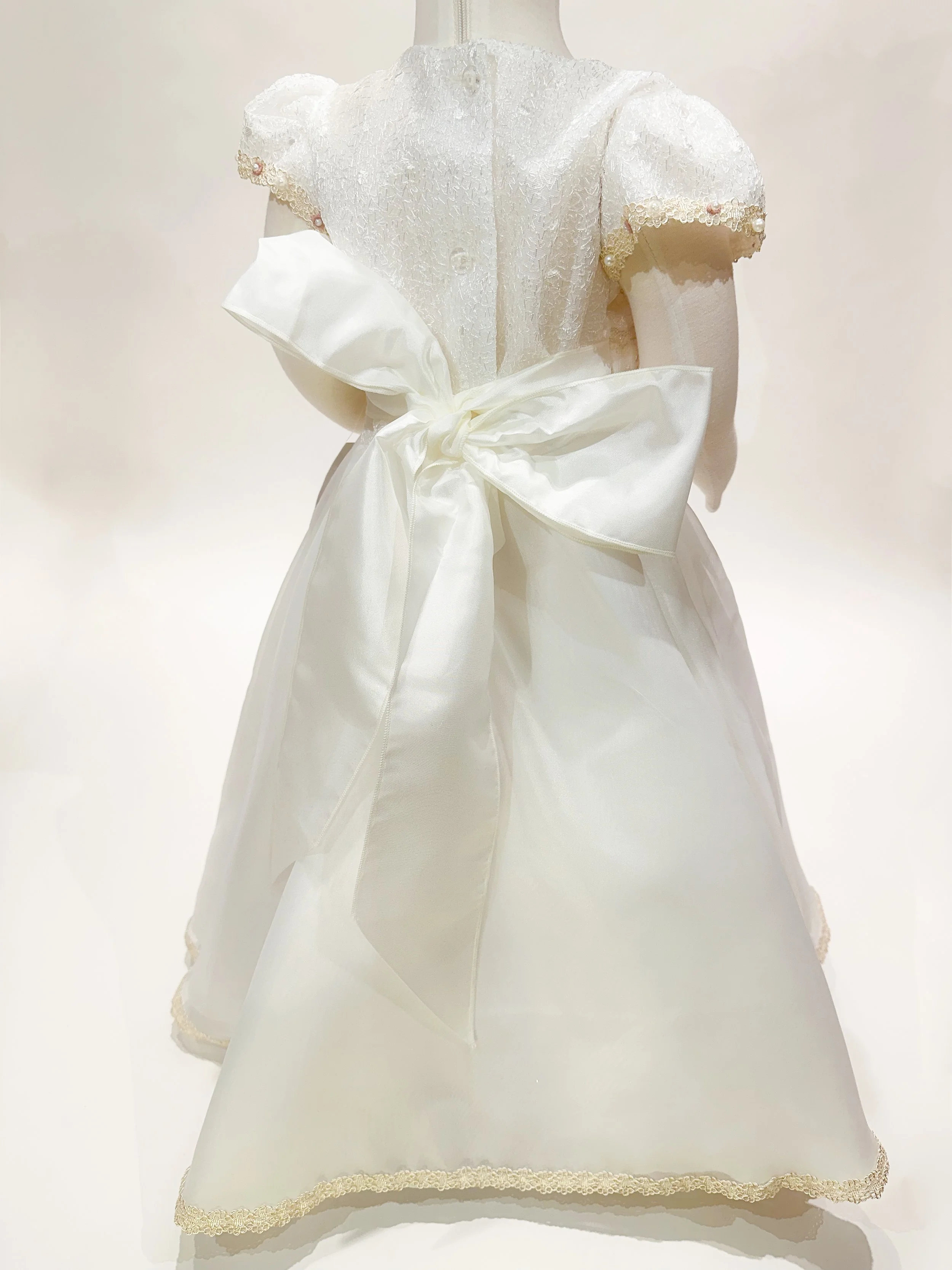 sew-true-vestido-bautizo-ivory-julieta-back.jpg