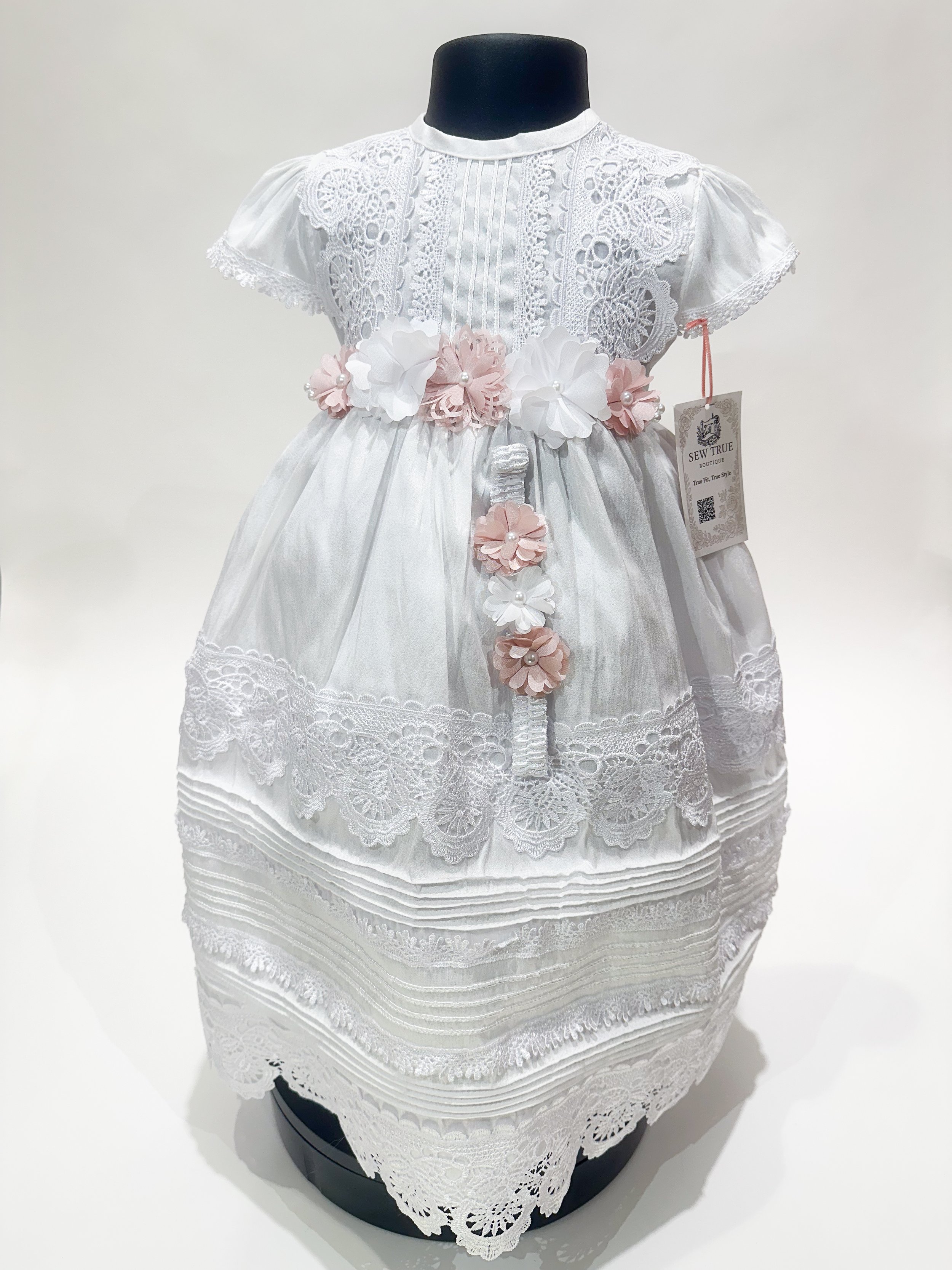 sew-true-vestido-bautizo-blanco-marisela.jpg
