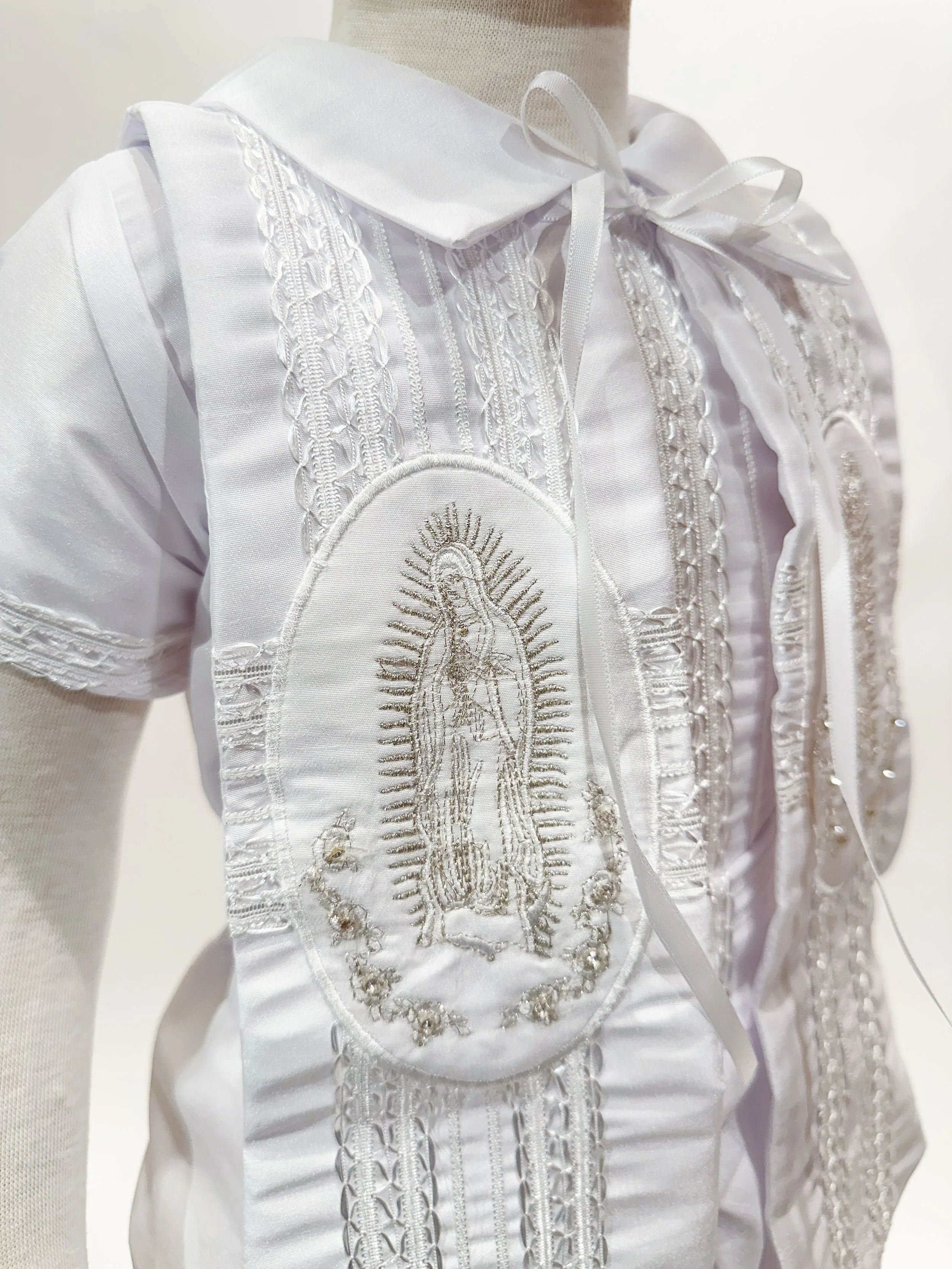 sew-true-trajes-bautizo-blanco-virgen-BR01-2.jpg