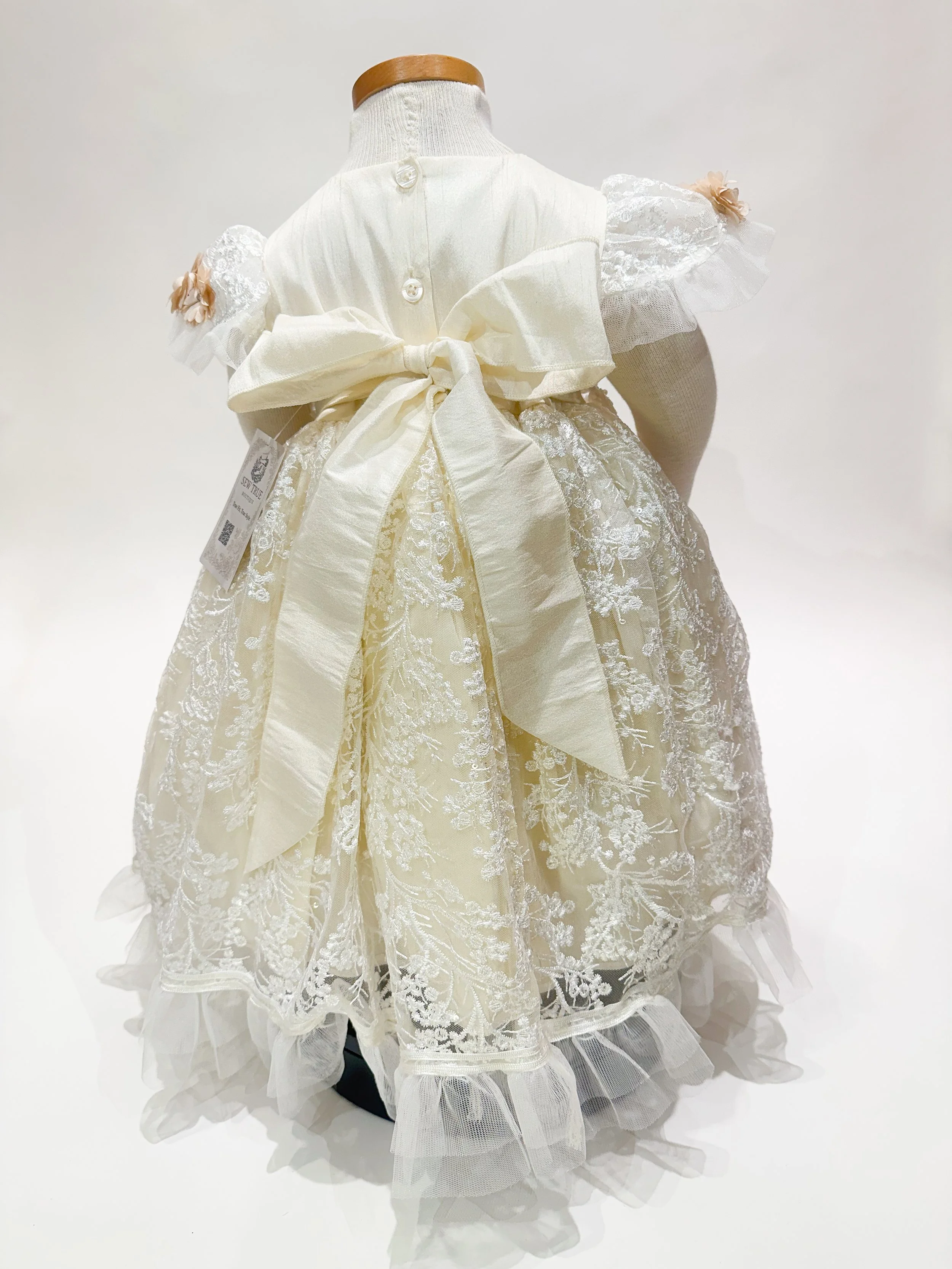 sew-true-vestido-bautizo-ivory-mini-sofia-back.jpg