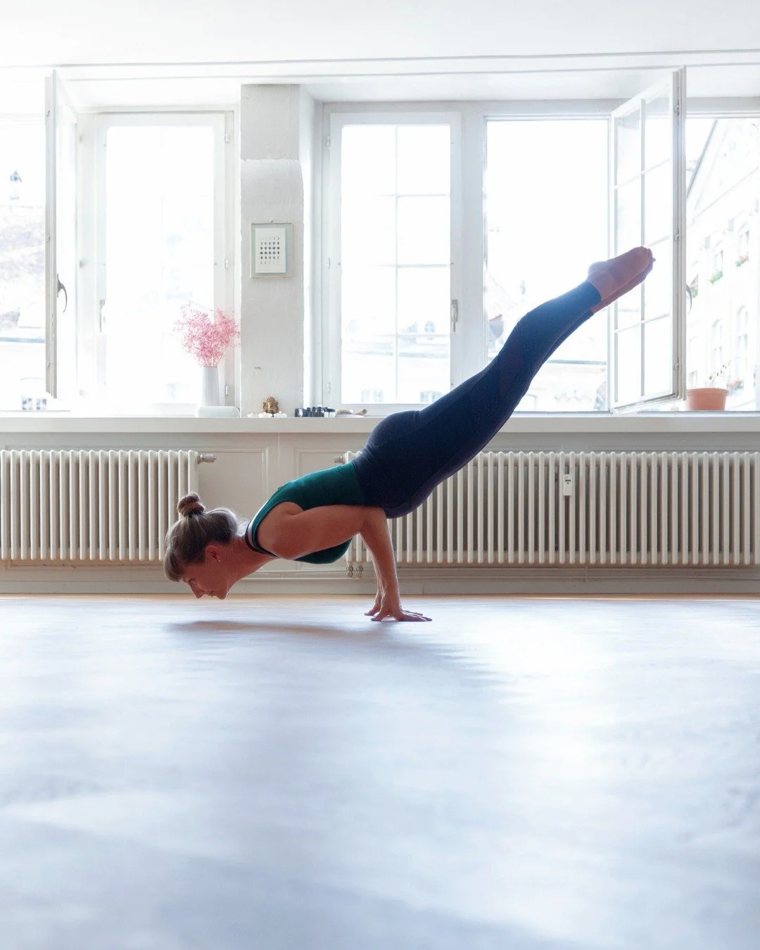 Taking hasta bandha to a whole new level. 😅 I'm gonna preface this post with: I don't recommend doing Peacock on your fingers! However, back when I had my cyst, I couldn't put weight on my wrists without wanting to cry. So I got creative...

You'll 