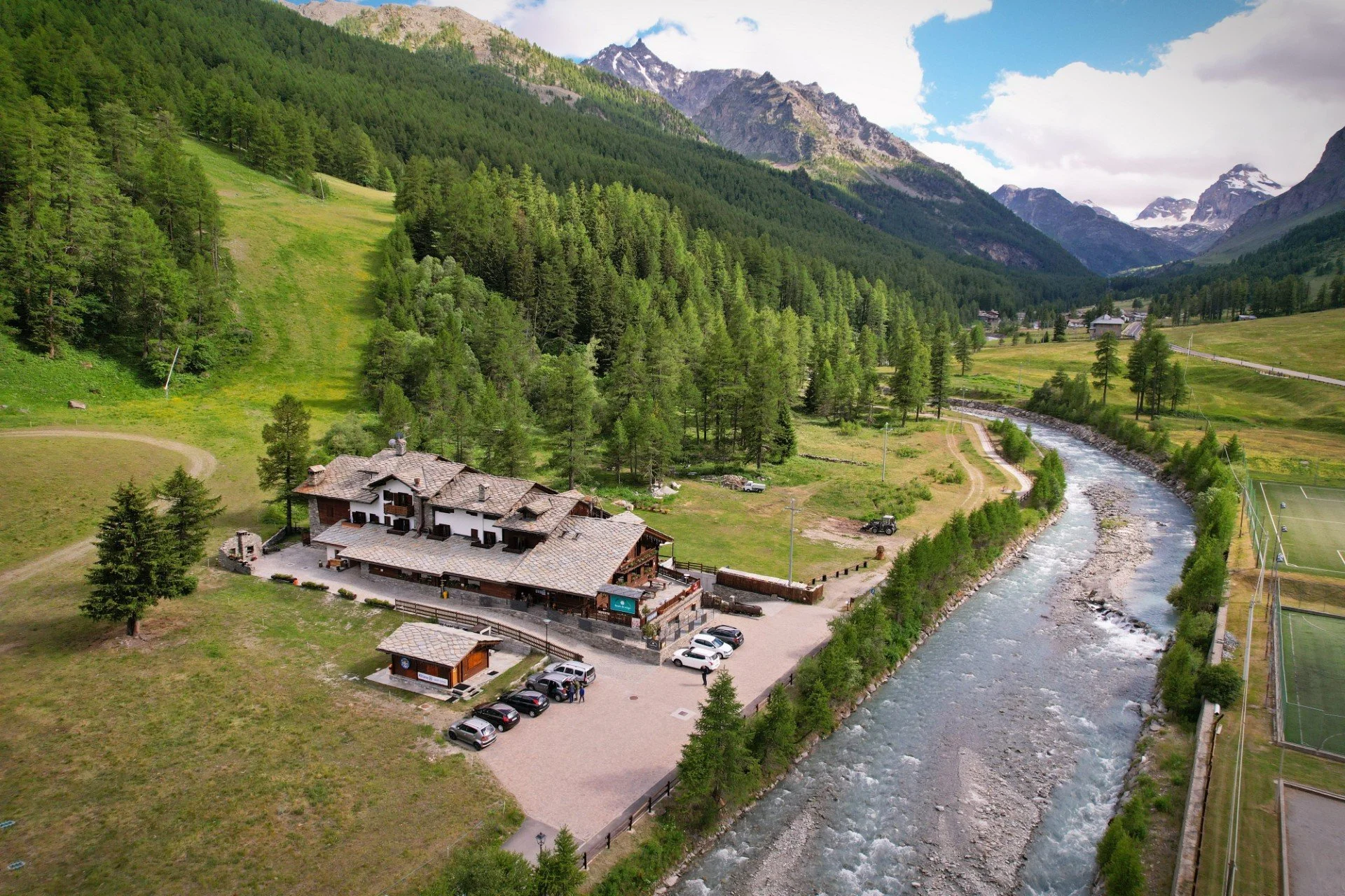 buole de neige hotel.jpeg