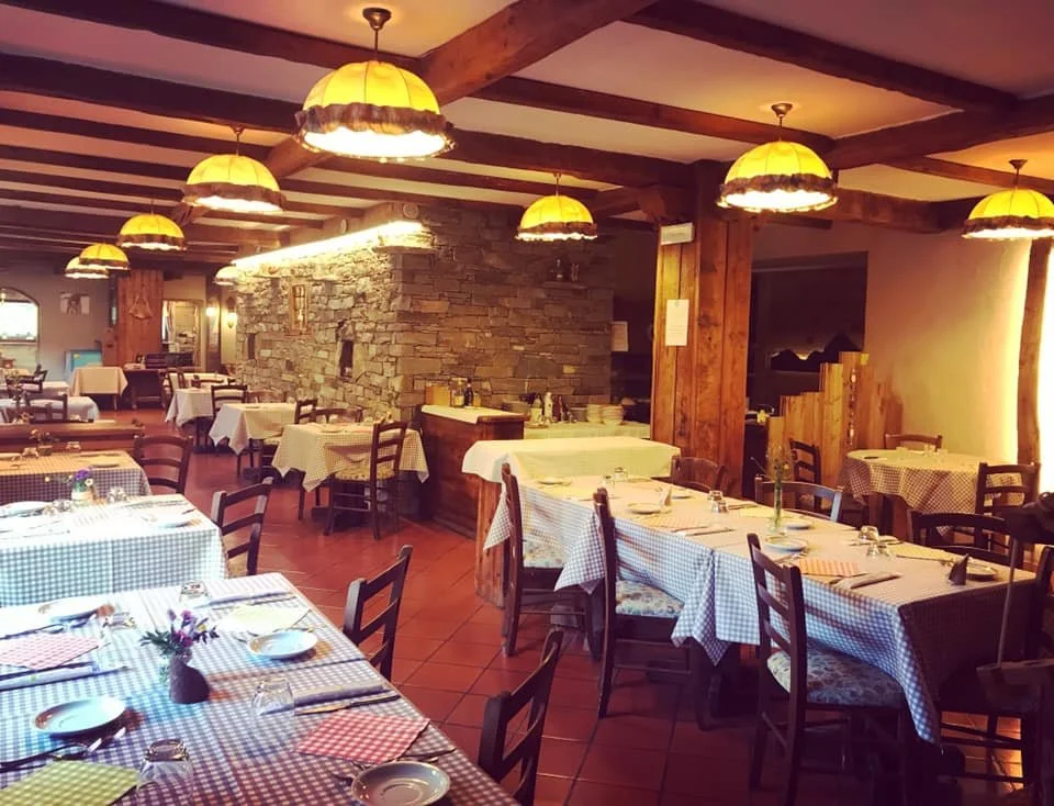 buole de neige restaurant.jpeg