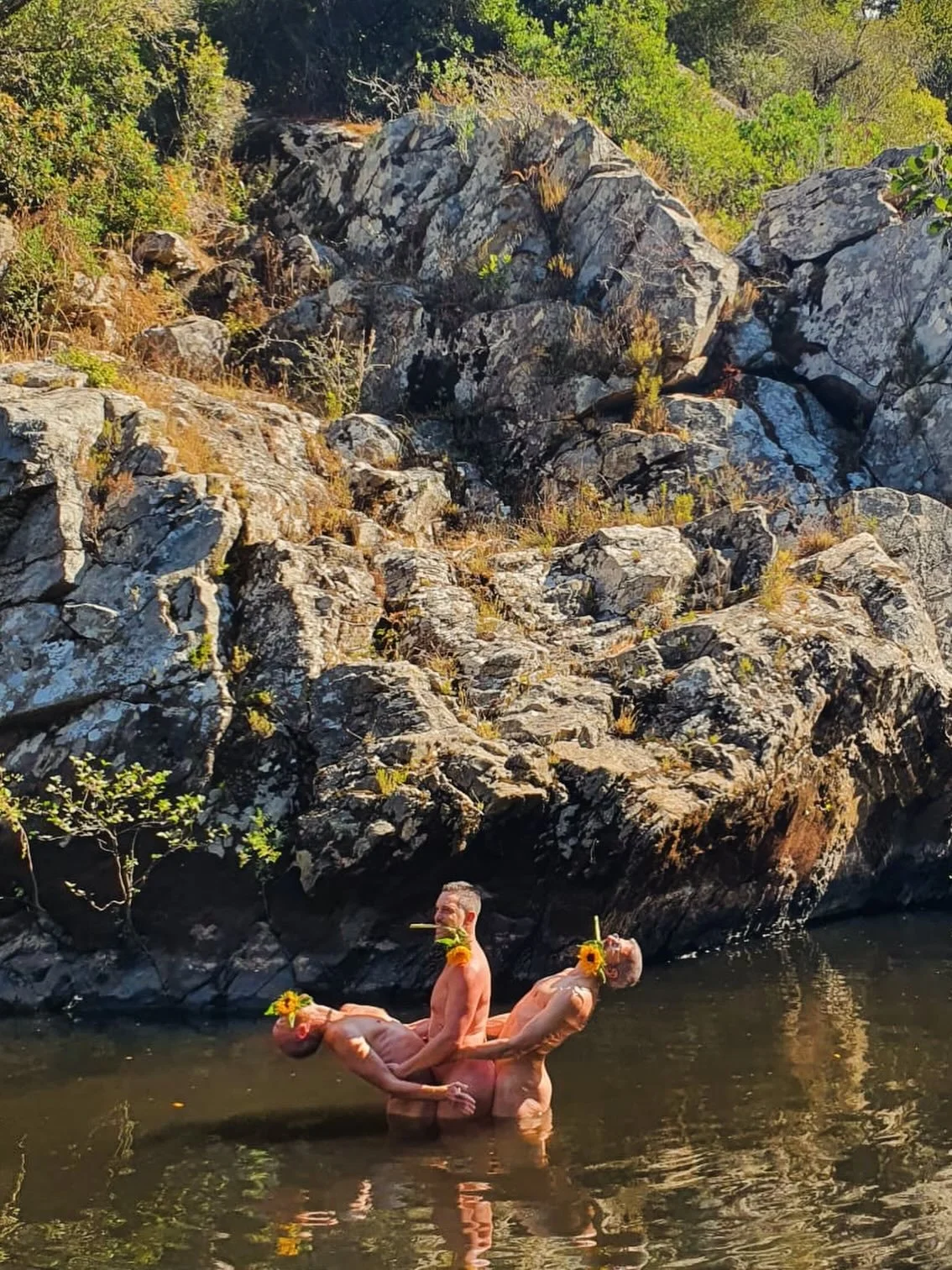 Farewell 2025! What a year. Cornwall, Sweden, and Portugal, with wonderful groups of gay men from around the world. Thanks to everyone who joined. It was a blast! So many moments and memories. Excited for 2026 already, happy new year everyone, Tom

T