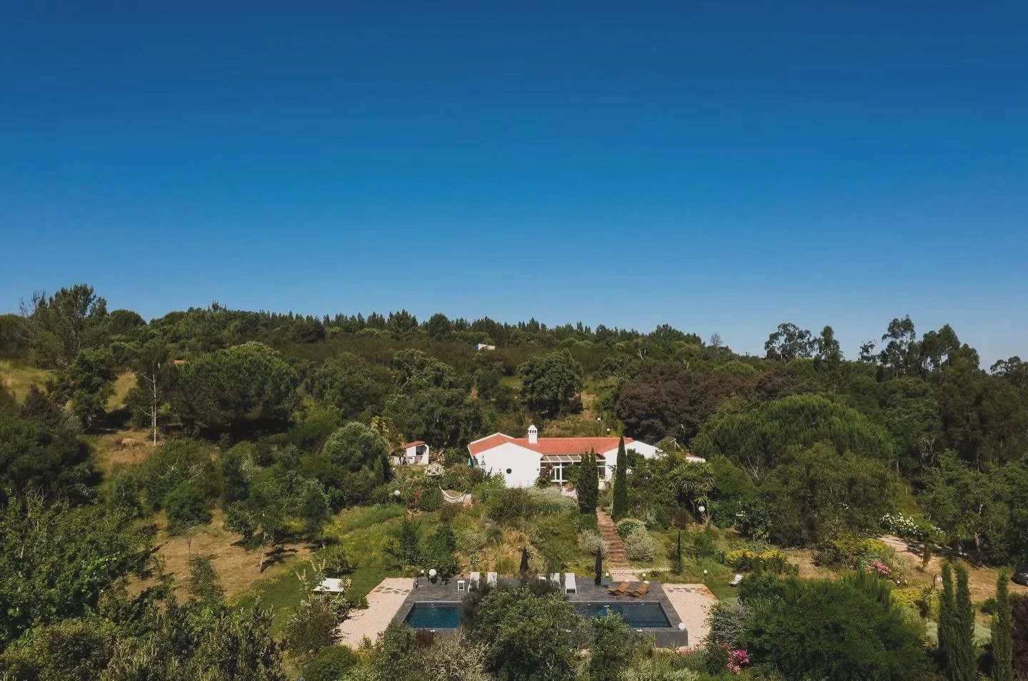 See you in 2 weeks! Retreat season incoming. 5 @luanuabnb adventures this season. Solstice in June is sold out, couple of spots left for 25th April and 3rd May weeks. And bookings now open for final 2 of the year in late September. 

I love this corn