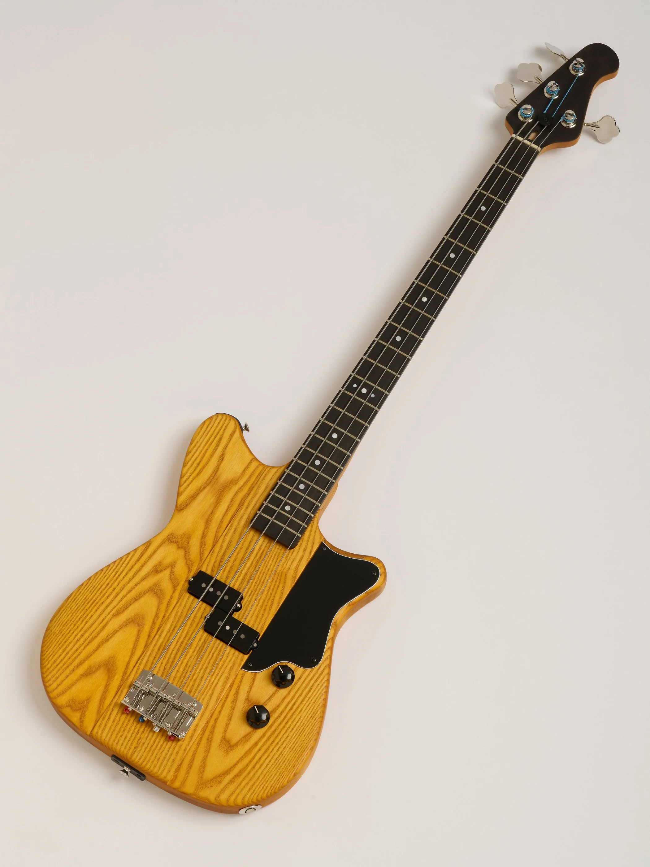 SAMSA - G Medium Scale Bass