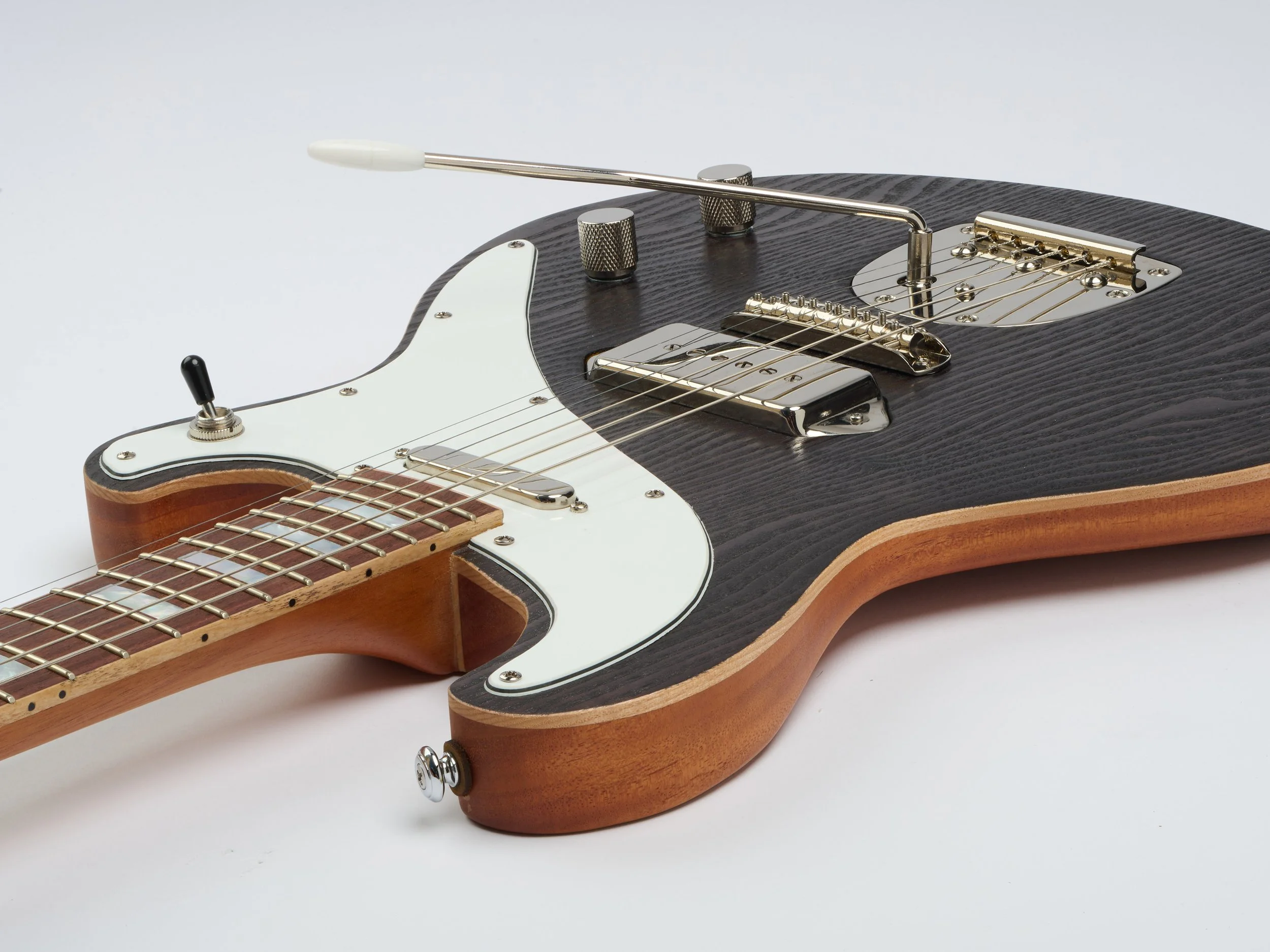 Samsa - J Black top with Trem