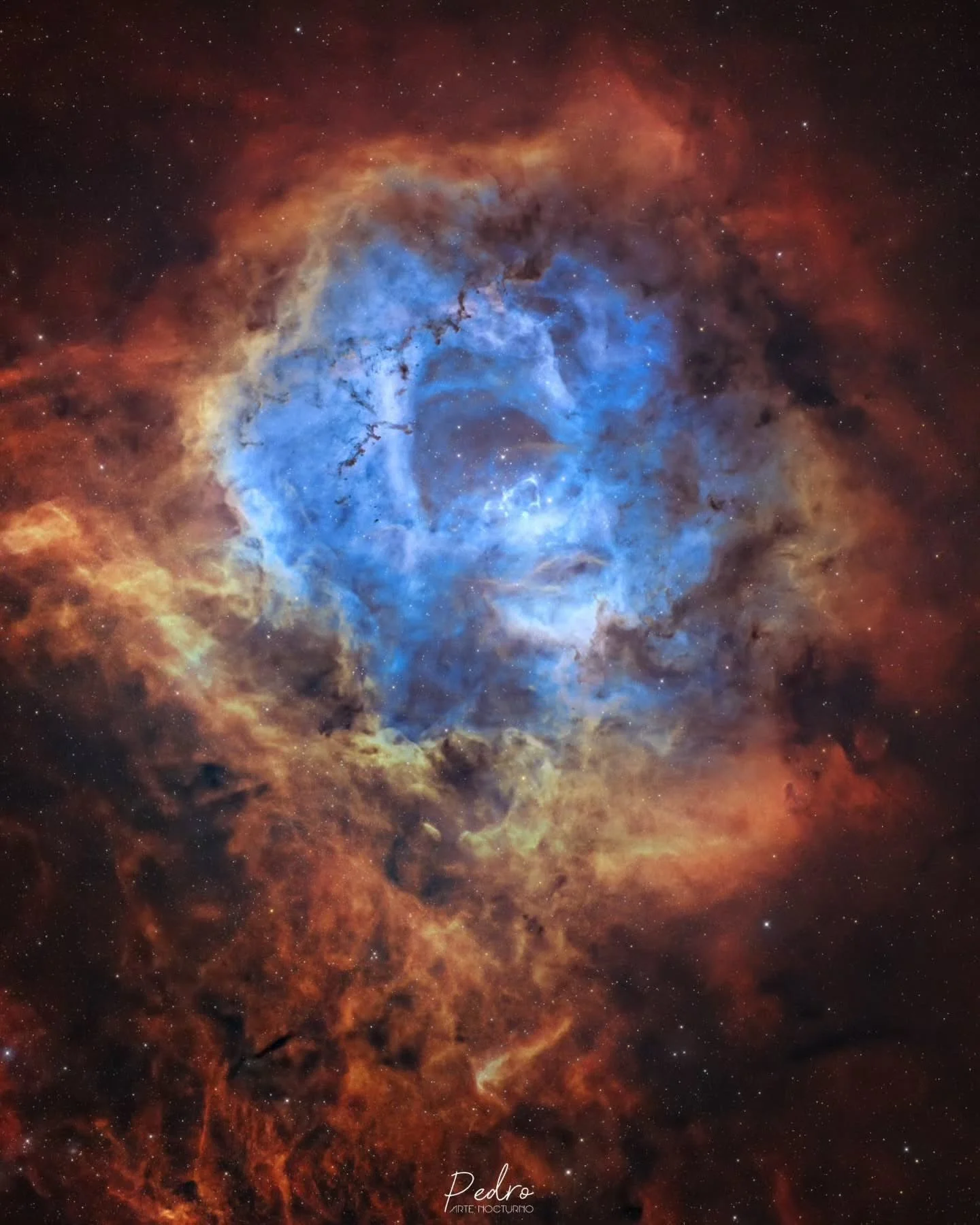 Image by @artenocturno
The Rosette Nebula - NGC 2244

✨ 🌌 🔭 ✨ 🌌 🔭 ✨ 🌌 🔭 ✨ 🌌 🔭
Use #astromaniacmagazine to showcase your astrophotography work 🪐 🔭

Visit our website for #Astrophotography gear reviews, articles, and read the story of talente