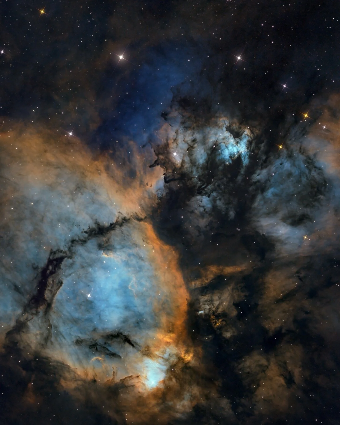 Image by @space.by.jase
The Fish Head Nebula

✨ 🌌 🔭 ✨ 🌌 🔭 ✨ 🌌 🔭 ✨ 🌌 🔭
Use #astromaniacmagazine to showcase your astrophotography work 🪐 🔭

Visit our website for #Astrophotography gear reviews, articles, and read the story of talented astrop