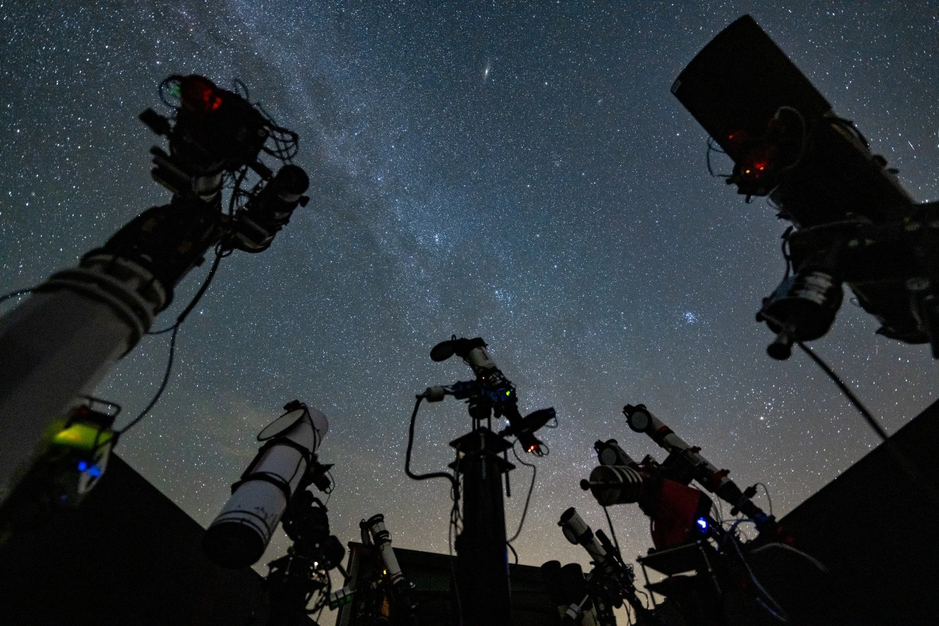 Remote Hosting Observatories - Astromaniac Magazine.jpg