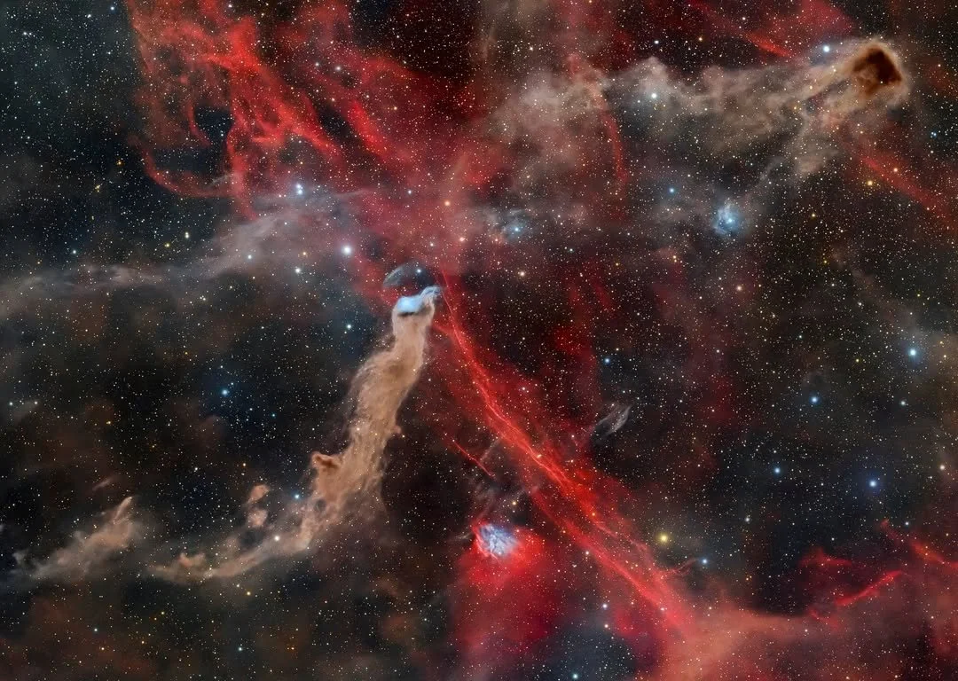 LBN528 & LBN532 by  Gianni Lacroce