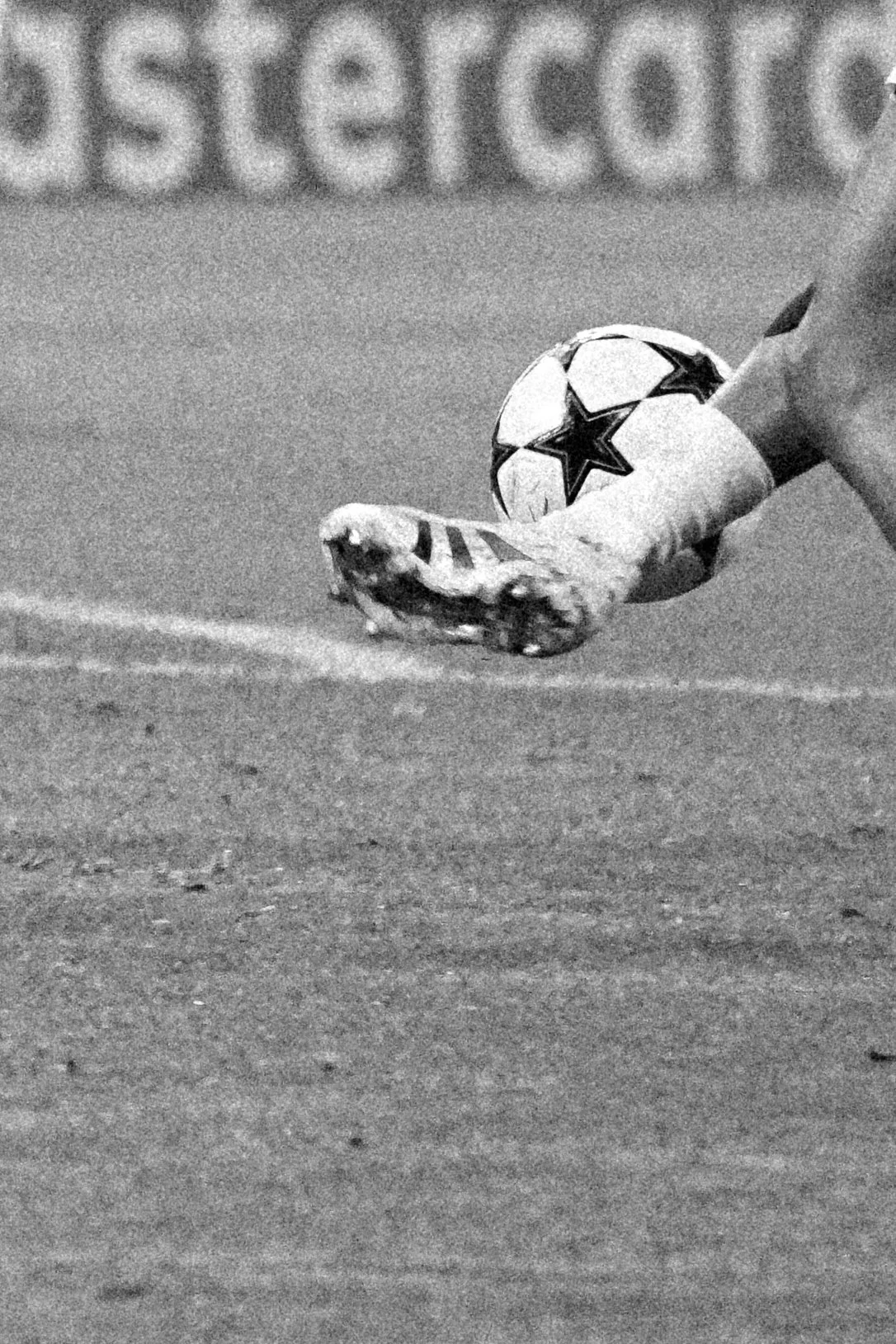 adidas Champions League Ball