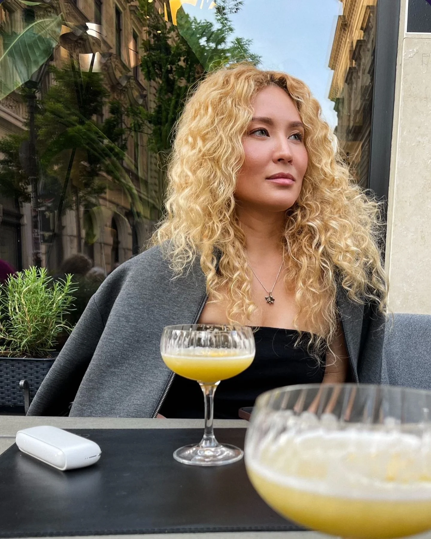 З 8 березня, мої любі 🌸 Нехай у вашому серці завжди буде весна. Радійте, живіть, будьте щасливі, мрійте та відстоюйте свої права. Люблю кожну з вас, ви неперевершені ❤️

#evariver #riverstudio #makeupbudapest #макіяжбудапешт #урокимакіяжубудапешт #м