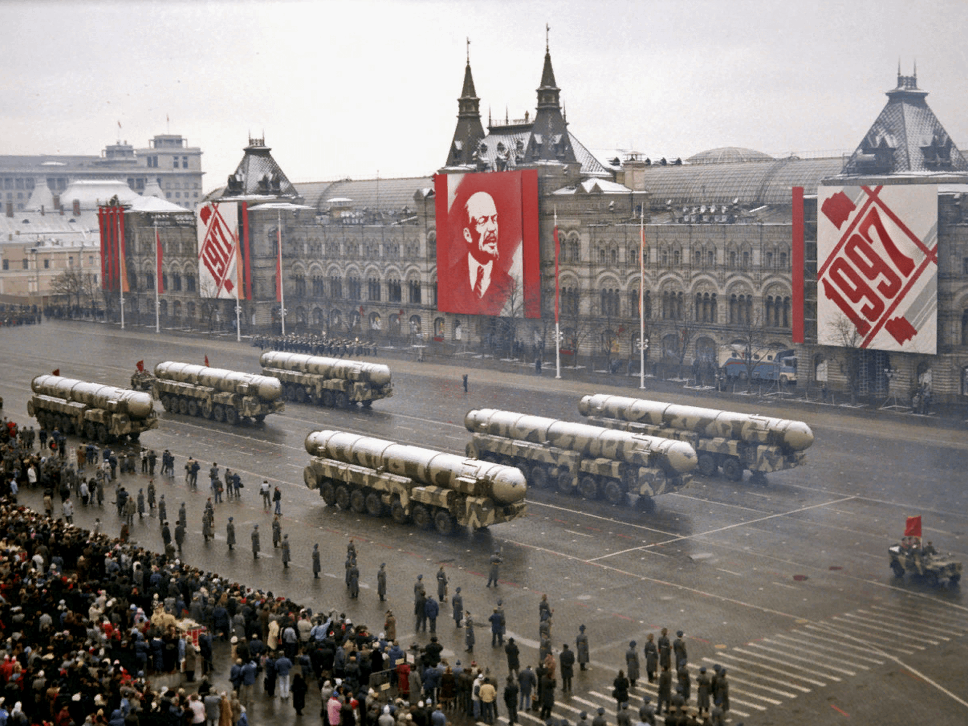 military-parade-on-red-square-on.png