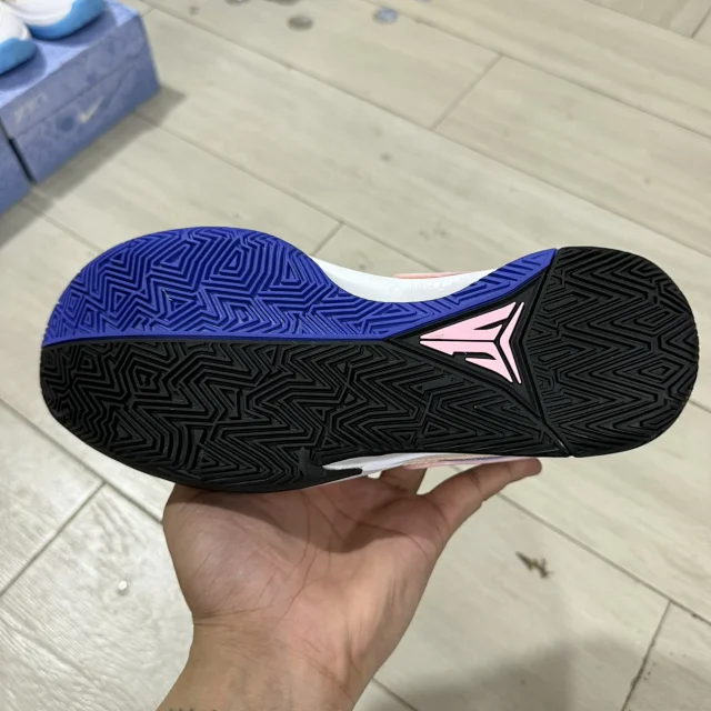 kobe 3 protro16.jpg