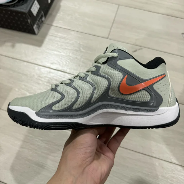 KD 1738.jpg