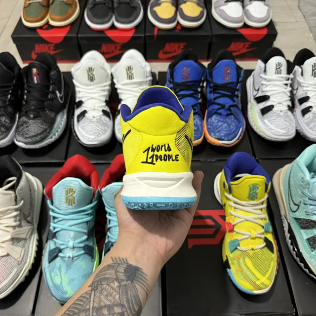 YELLOW4.jpg
