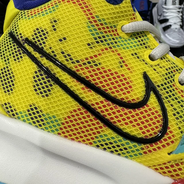 YELLOW8.jpg