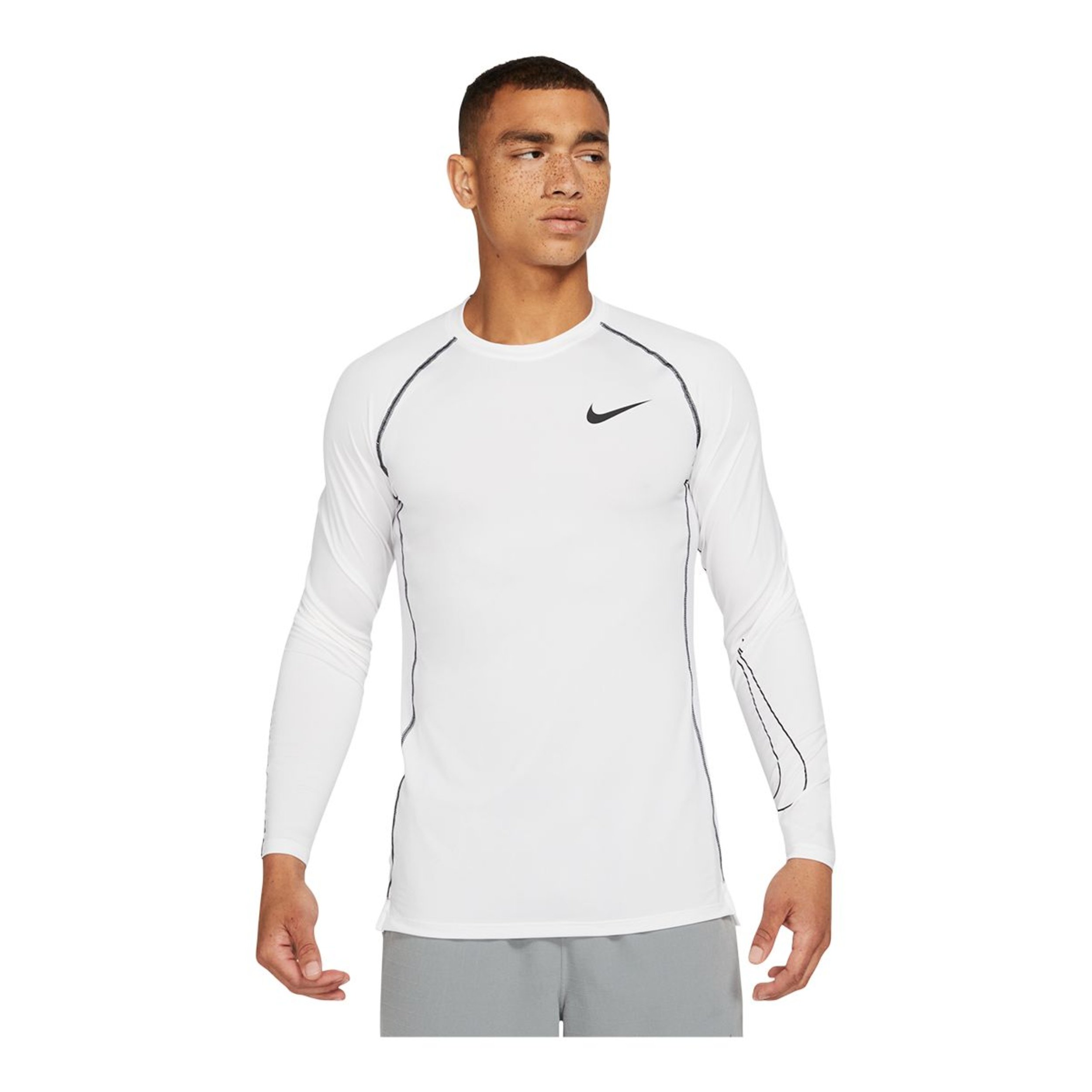 nike-pro-fitted-ls-top-q123--a3592a67-bf5d-476c-828d-4be9883cc610-jpgrendition.jpg