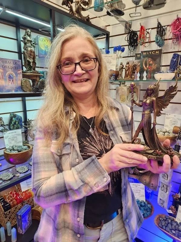 Introducing Tessa! Tessa is a wonderful part of our team. 💕 We met Tessa because she was our daughter Leela&rsquo;s first grade teacher. We saw from the start that they had a great connection and Tessa was really able to see the magic in Leela and s