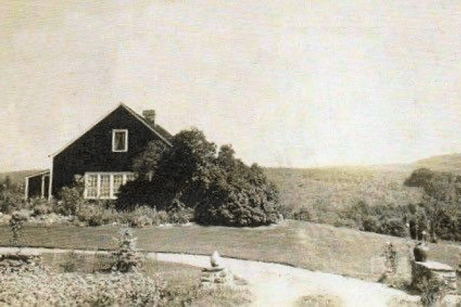 THEN-Benjamin-OsbornAnn-Lee-cottage-circa-1940s-50s.png