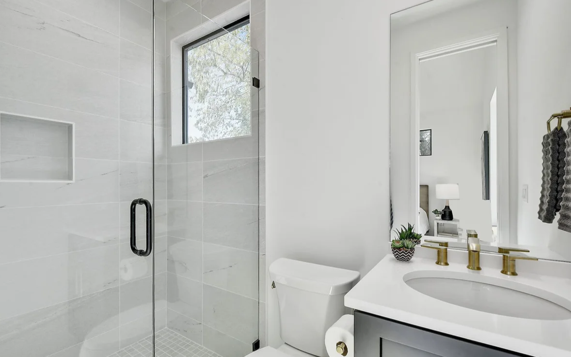 perez front unit 6.PNG