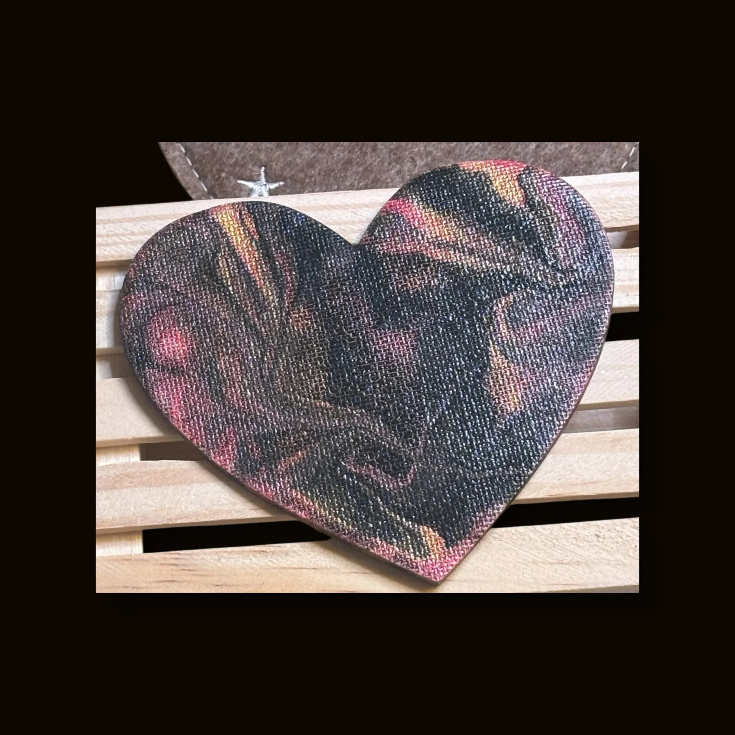 Mini-toile magnétique en forme de coeur "Rose Dorée"