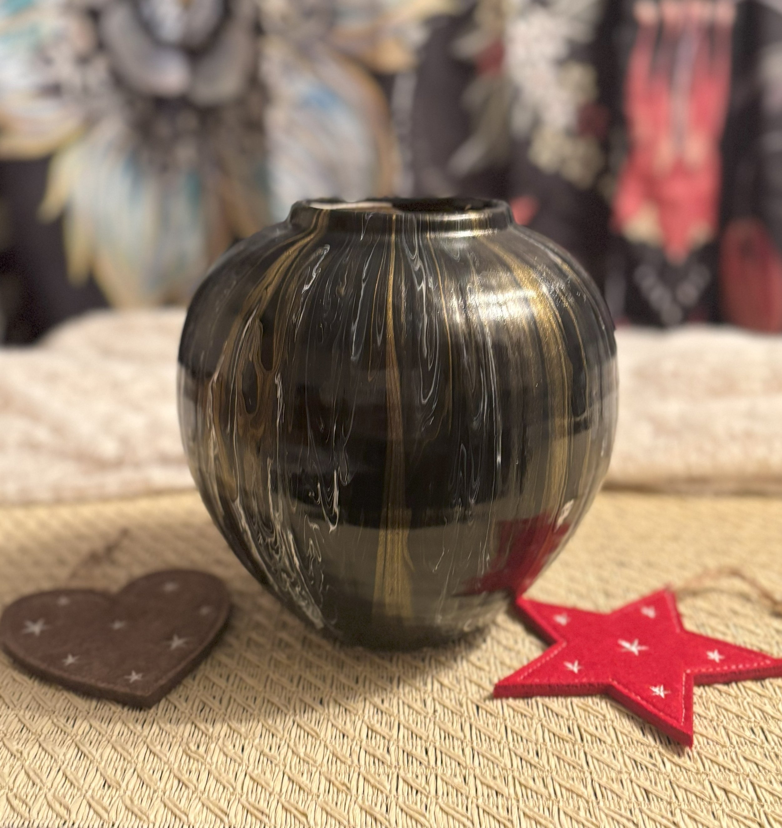 Vase en céramique peint à la main "Nuit Dorée"
