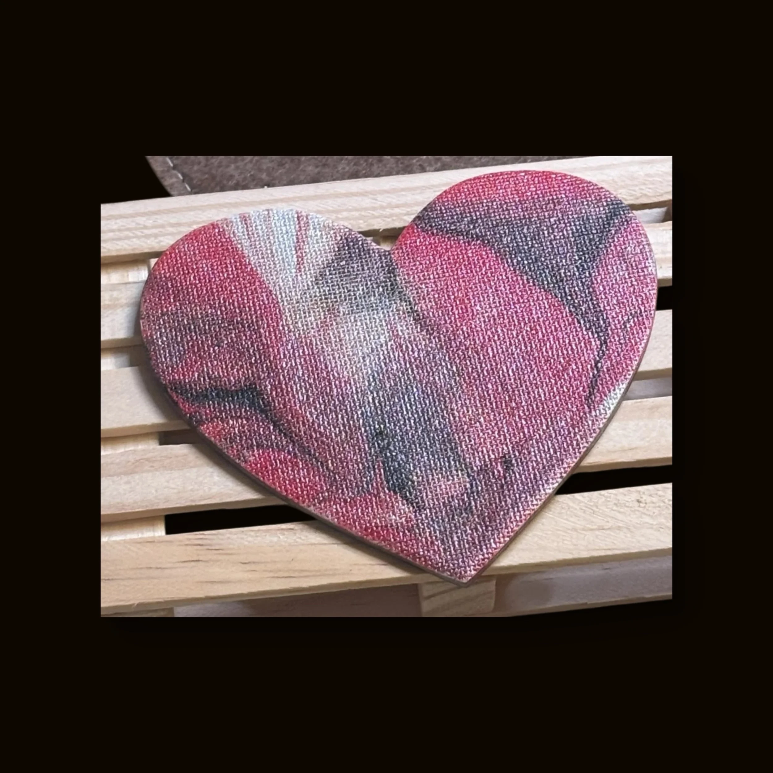 Mini-toile magnétique en forme de coeur "Pétales de Rose"