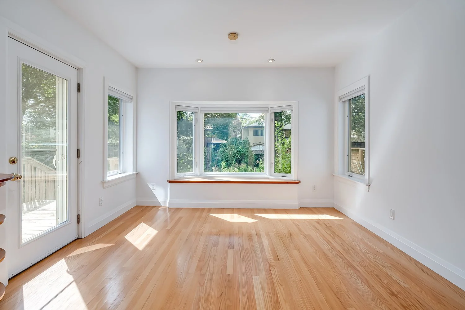 56 Belcourt Rd 032.jpg