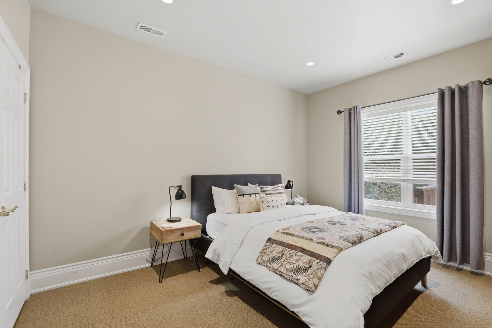 22-web-or-mls-39 Craig Street - Upper - Final Listing Photo-13.jpg