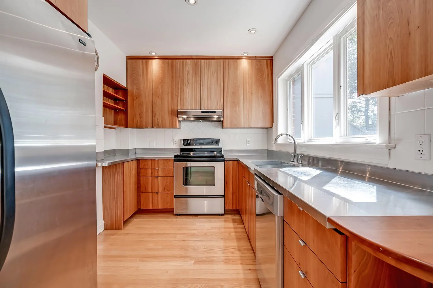 44 Belcourt Rd 027.jpg