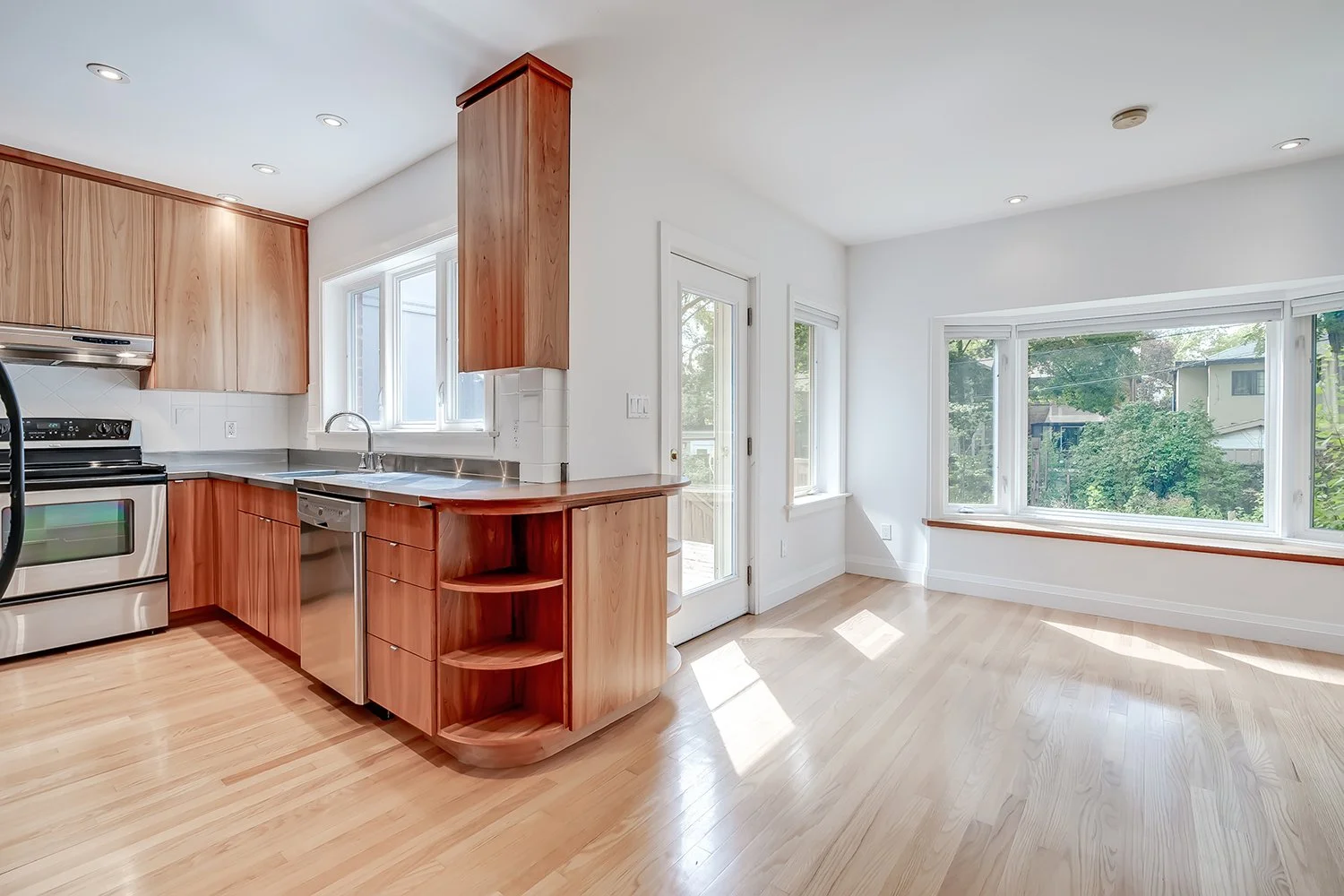 50 Belcourt Rd 030.jpg