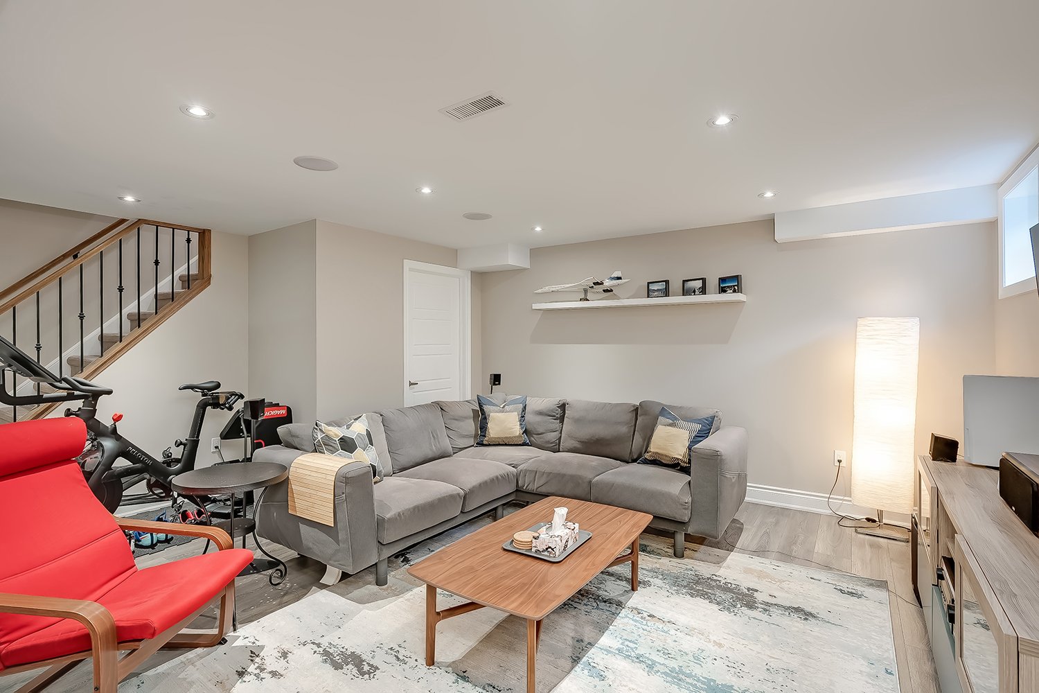 80 Forest Ridge Ave 064.jpg
