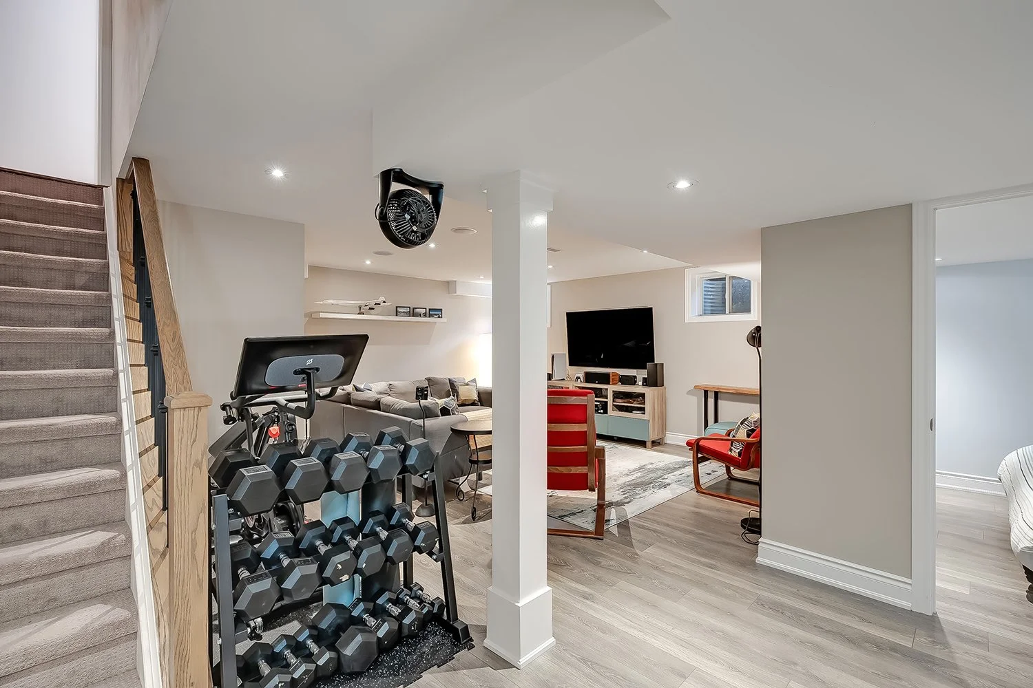 80 Forest Ridge Ave 057.jpg